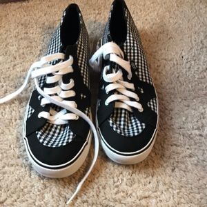 Size 10 black and white check Vans!